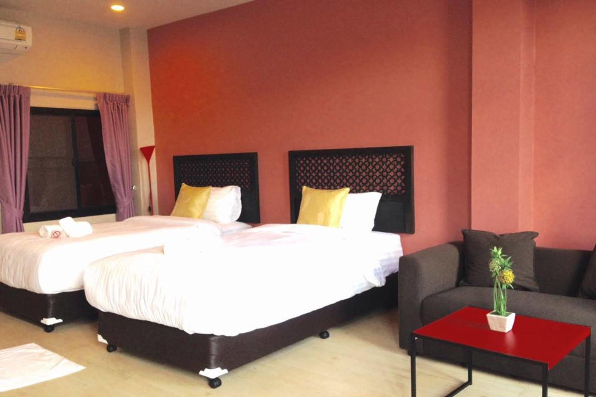 Hotel Mulberry House à Pak Thong Chai Extérieur photo