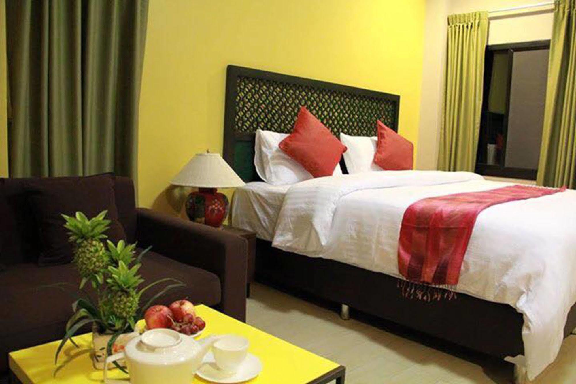 Hotel Mulberry House à Pak Thong Chai Extérieur photo